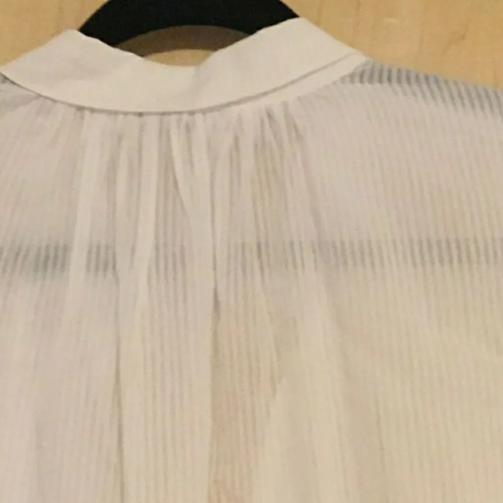 Plait Split Neck blouse - Picture 7 of 8
